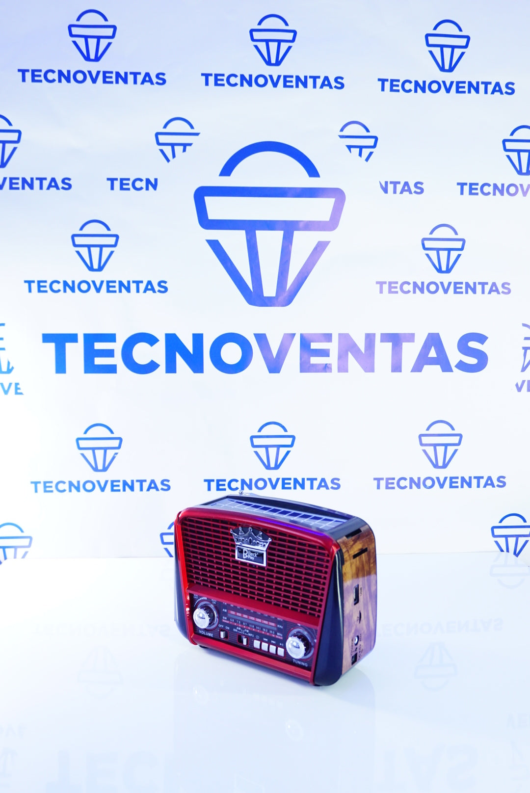 Radio portátil Royalty con panel solar AM/FM/SW/MP3/BLUETOOTH $99.900 ENVÌO GRATIS PAGO CONTRA ENTREGA - Tecnoventas