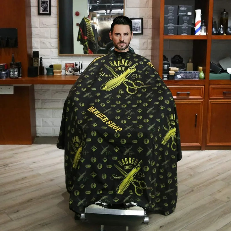 KIT BARBERÍA ESTAMPADO / PELUQUERÍA ( CAPA ANTIFLUIDOS + NAVAJA BARBERA + BROCHA TALQUERA