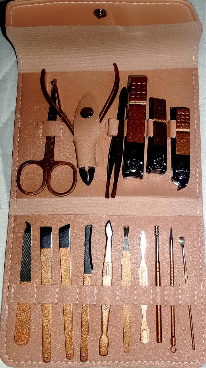 CARTERA KIT CUIDADO PERSONAL 16 PIEZAS ACERO INOXIDABLE. MANICURE Y PEDICURE