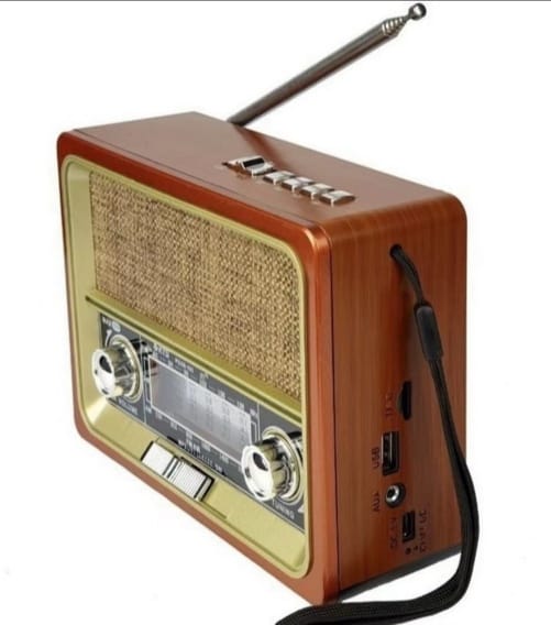 RADIO RECARGABLE AÑOS 50´s AM/FM/MP3/BLUETOOTH CON LINTERNA $99.900 ENVÍO GRATIS PAGO CONTRA ENTREGA - Tecnoventas